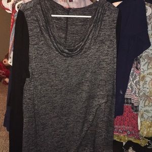 Long sleeve stretchy shirt